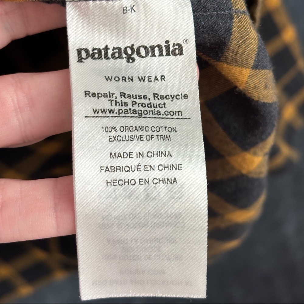 Patagonia Men’s Long Sleeve Pima Cotton Worn Wear plaid shirt - Picture 4 of 8